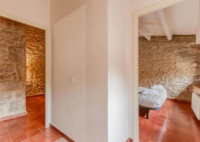 Flateli Cundaro 3 * Girona